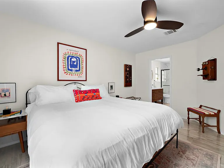 Claudia Dr — Photo 20