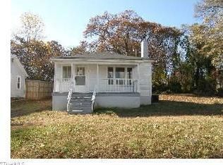 907 Howard Pl, High Point, NC 27262