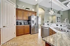 7636 Sussex Ct — Photo 14
