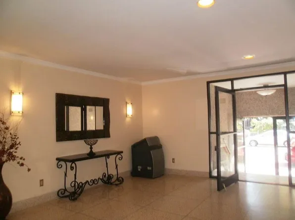 315 West 232nd Street 3A image 10 of 11