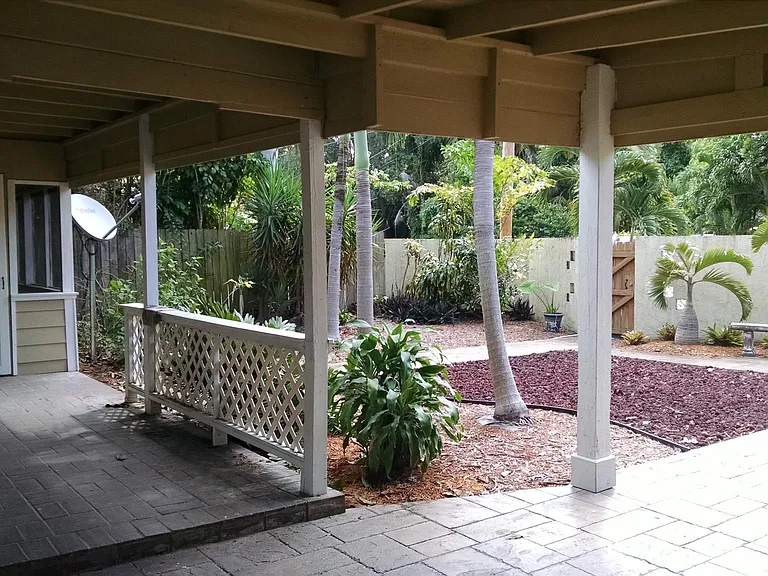 917 Tequesta St — Photo 16