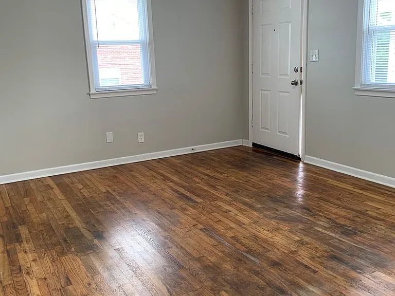 2715 W 42nd Ave — Photo 2