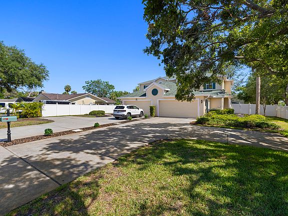 2-web-or-mls-1601 Druid Rd 2_05192025