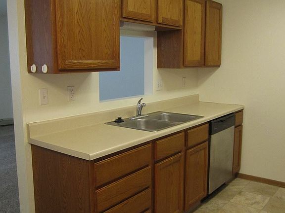 2nd image of 813 6th St S APT 104