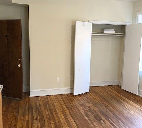 339 2f closet