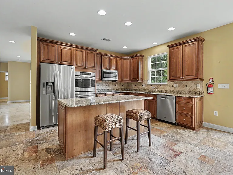 228 Leffler Cir — Photo 17