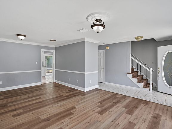 3rd image of 1901 Haviland Dr
