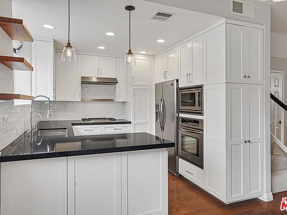 5th image of 1345 Wellesley Ave APT 5