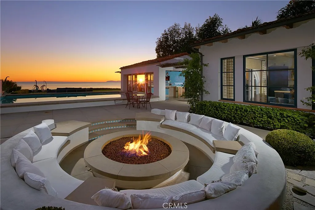 5 bed, 8.0 bath, 9137 sqft, $70,000 — Photo 2