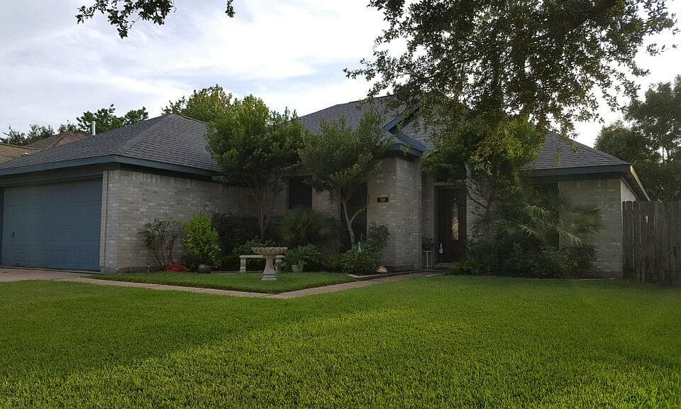 1st image of 121 McCarron Ct