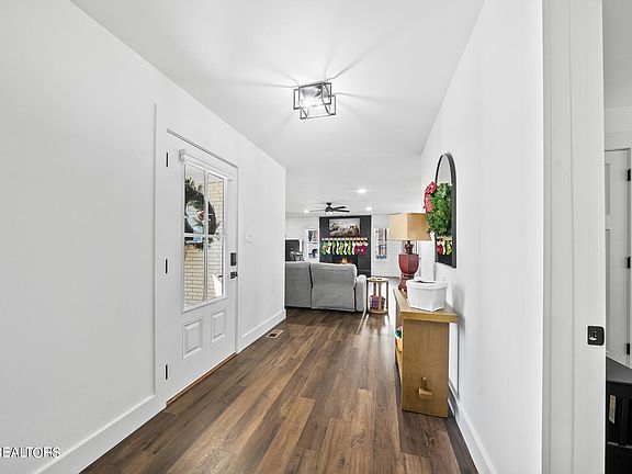 2nd image of 3016 Staffordshire Blvd