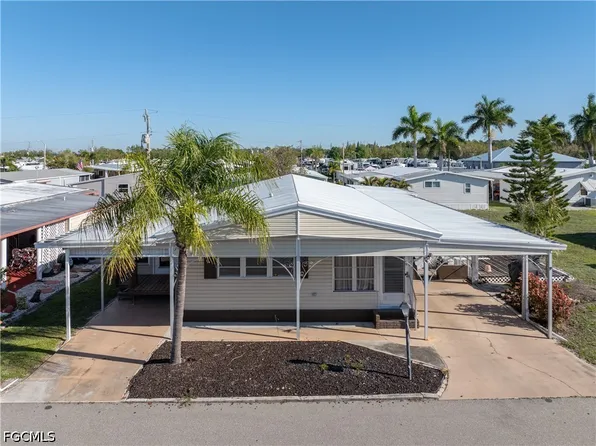 3373 Rainbow Ln, North Fort Myers, FL 33903