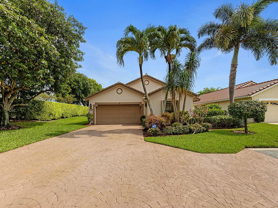 1st image of 10527 Lexington Circle S