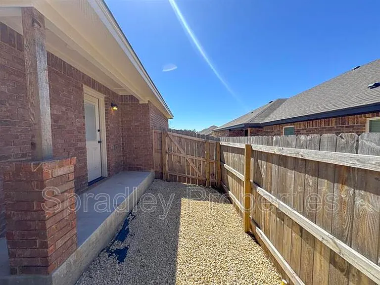 9110A Winding Ct — Photo 15