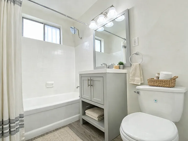 12811 Caswell Ave #11 — Photo 4