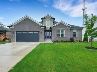 361 Williamsburg Dr, Mount Washington, KY 40047