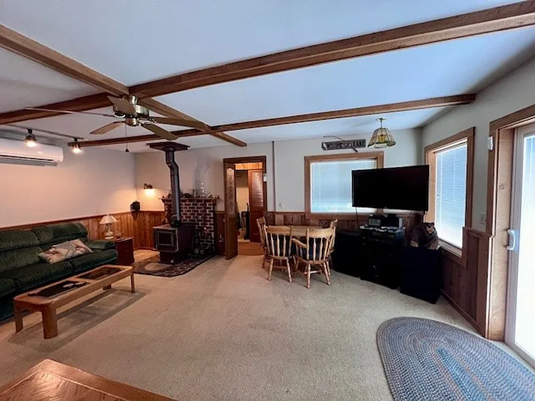 354 Shallow Shore Rd — Photo 10