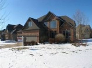 2830 Clarissa Ln, Aurora, IL 60502