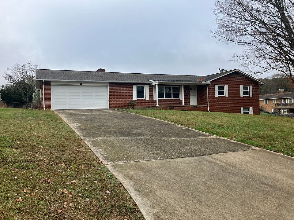 1st image of 306 Barberry Dr