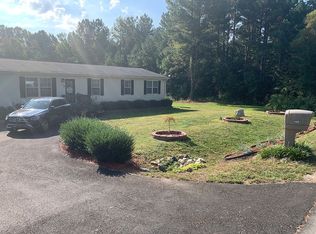 140 Rough Ln, Louisburg, NC 27549