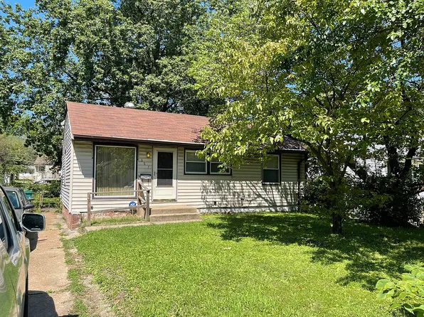 387 Cameron Rd, Saint Louis, MO 63137