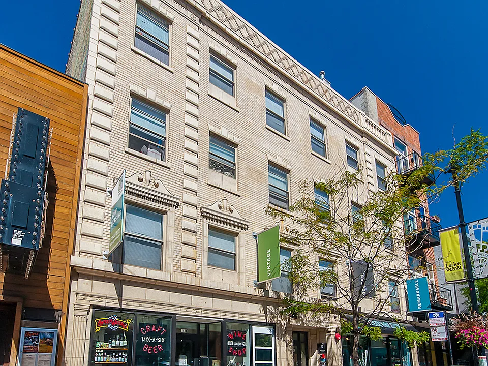 1632 W. Belmont
