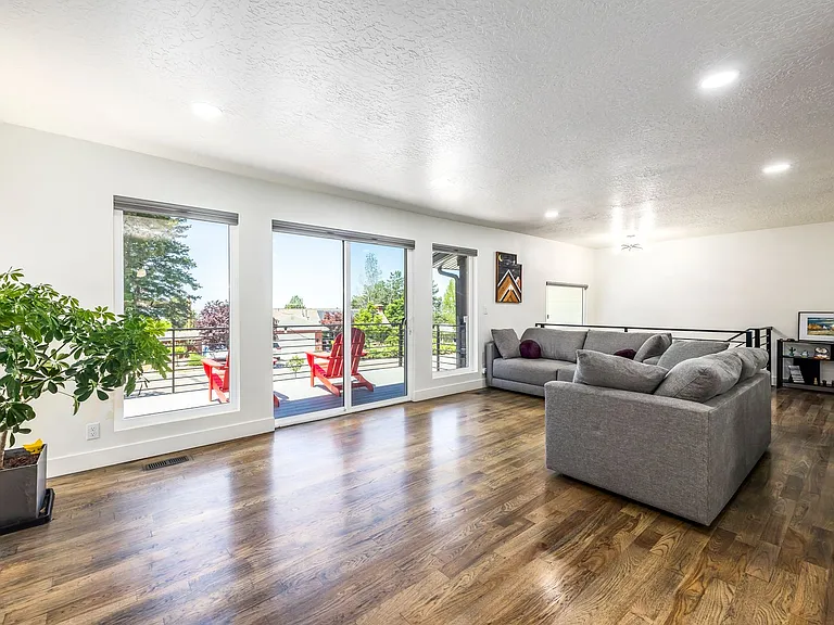 4331 S Fortuna Way — Photo 4