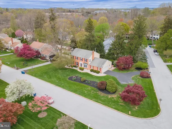 917 Greystone Dr, West Chester, PA 19380