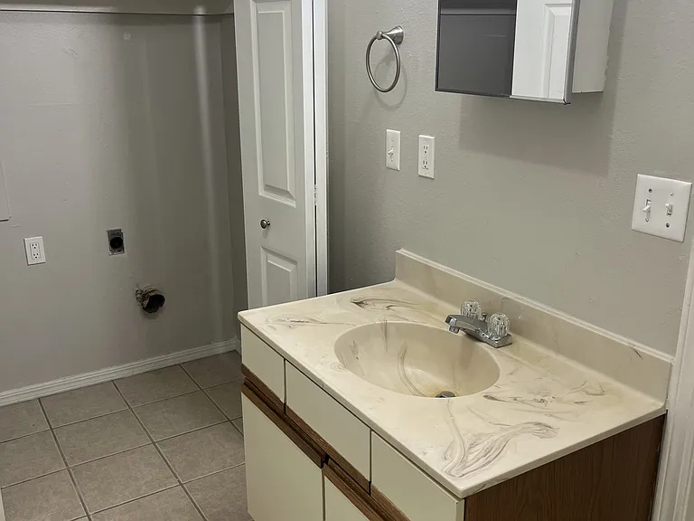 Full Bath