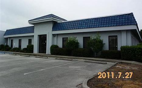 2nd image of 548 Barton Blvd