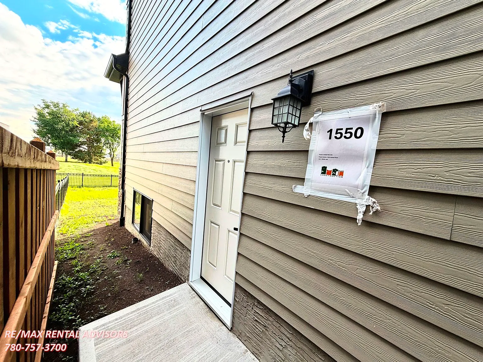 BSMT 1550 Howes Place Southwest — Photo 2
