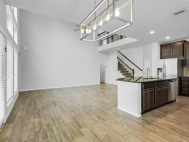 218 Kinnerly Peak Pl — Photo 12