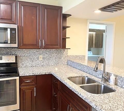 2nd image of 1715 Whitehall Dr APT 402