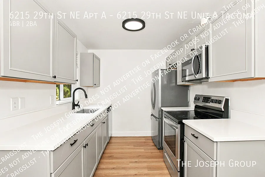 4-Bed Home in Browns Point — Photo 3