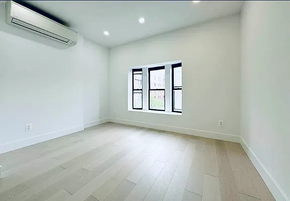 Rented by REAL New York | media 4