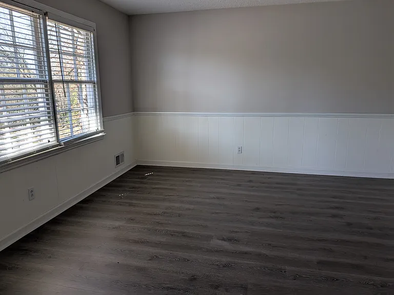 1930 Beaver Brook Ln NE — Photo 13