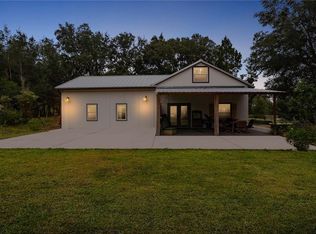32005 Trilby Rd, Dade City, FL 33523