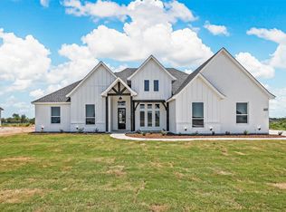 443 Red Bird Dr, Springtown, TX 76082