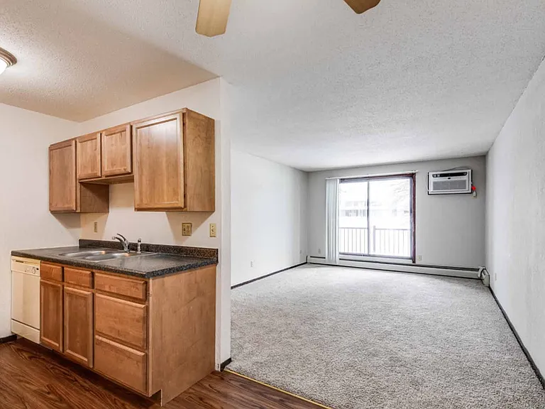 Silver Bell Apartments — Photo 33
