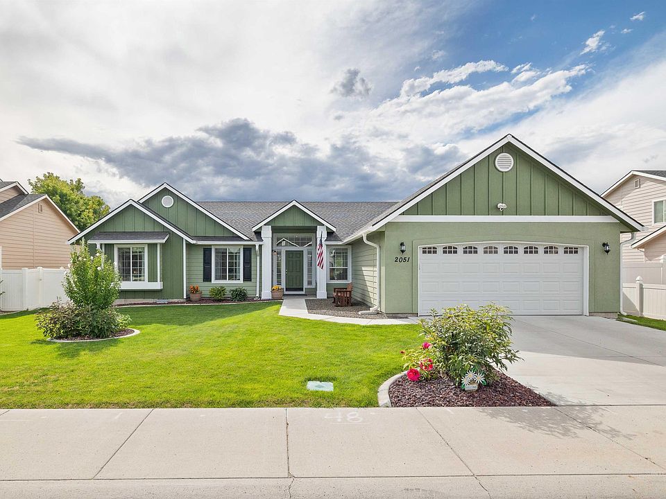 1st image of 2051 Blue Sky Ln