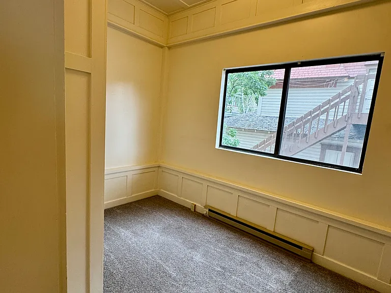 112 N 2nd St #4 — Photo 16