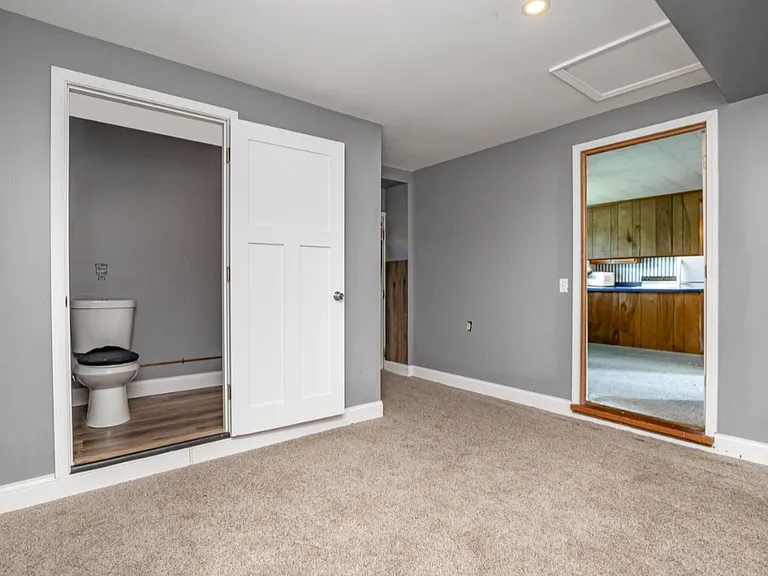 Coral Dr — Photo 6