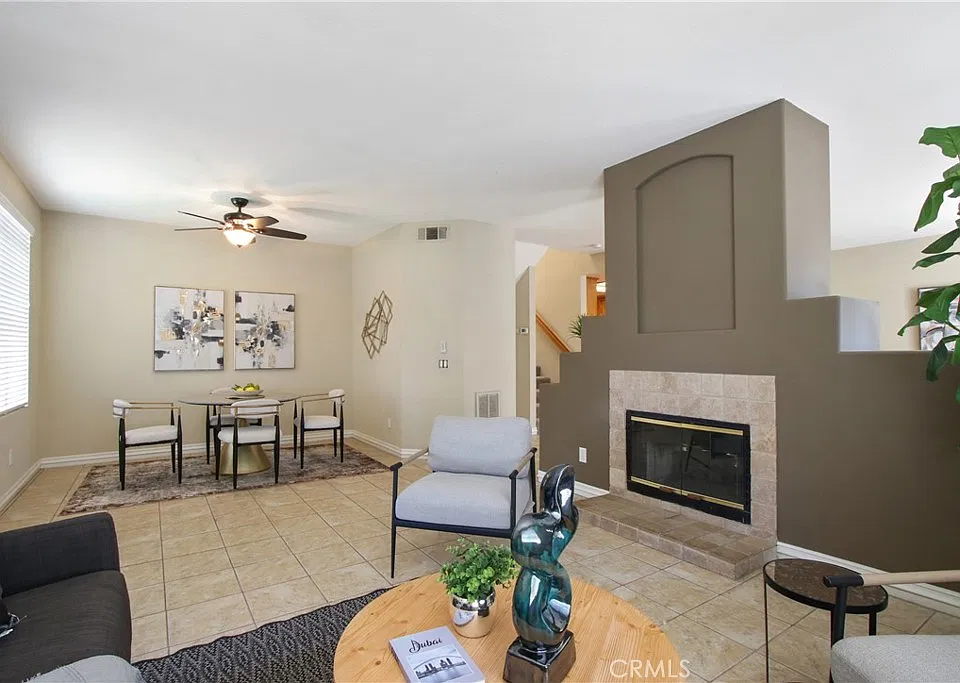 904 N Turner Ave #17