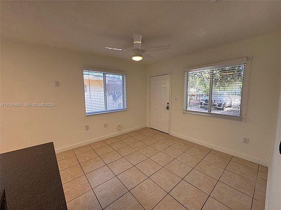 3rd image of 2540 NE 181st St #2542