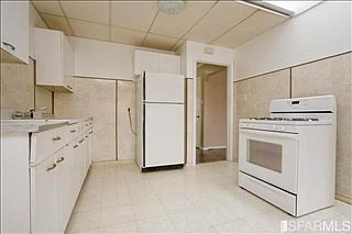 5th image of 157 Sadowa St