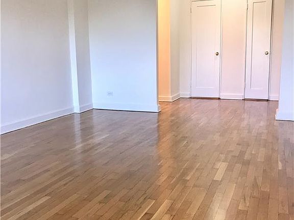 3rd image of 13725 83rd Ave APT 4V