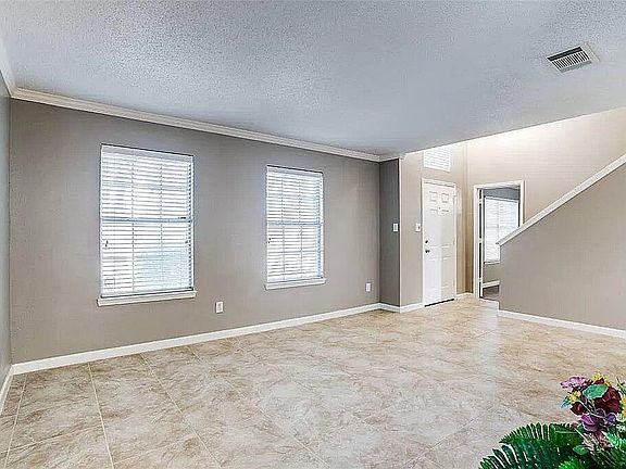 3rd image of 4320 Mesa Dr
