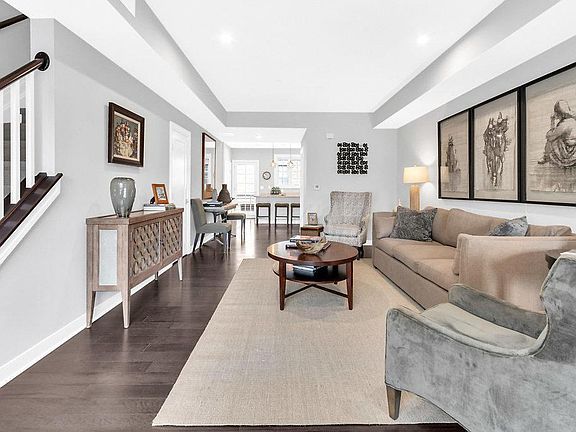4th image of 91 N 6th St #Townhouse