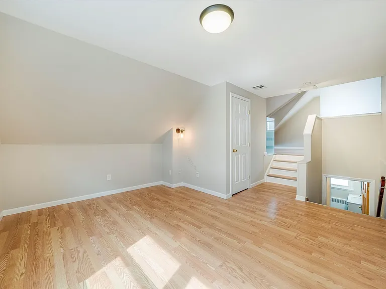 981 Johnson Pl — Photo 12
