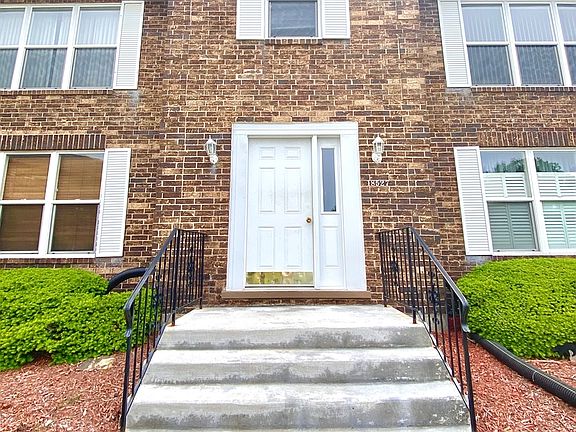 4th image of 18527 Harwood Ave APT 2B